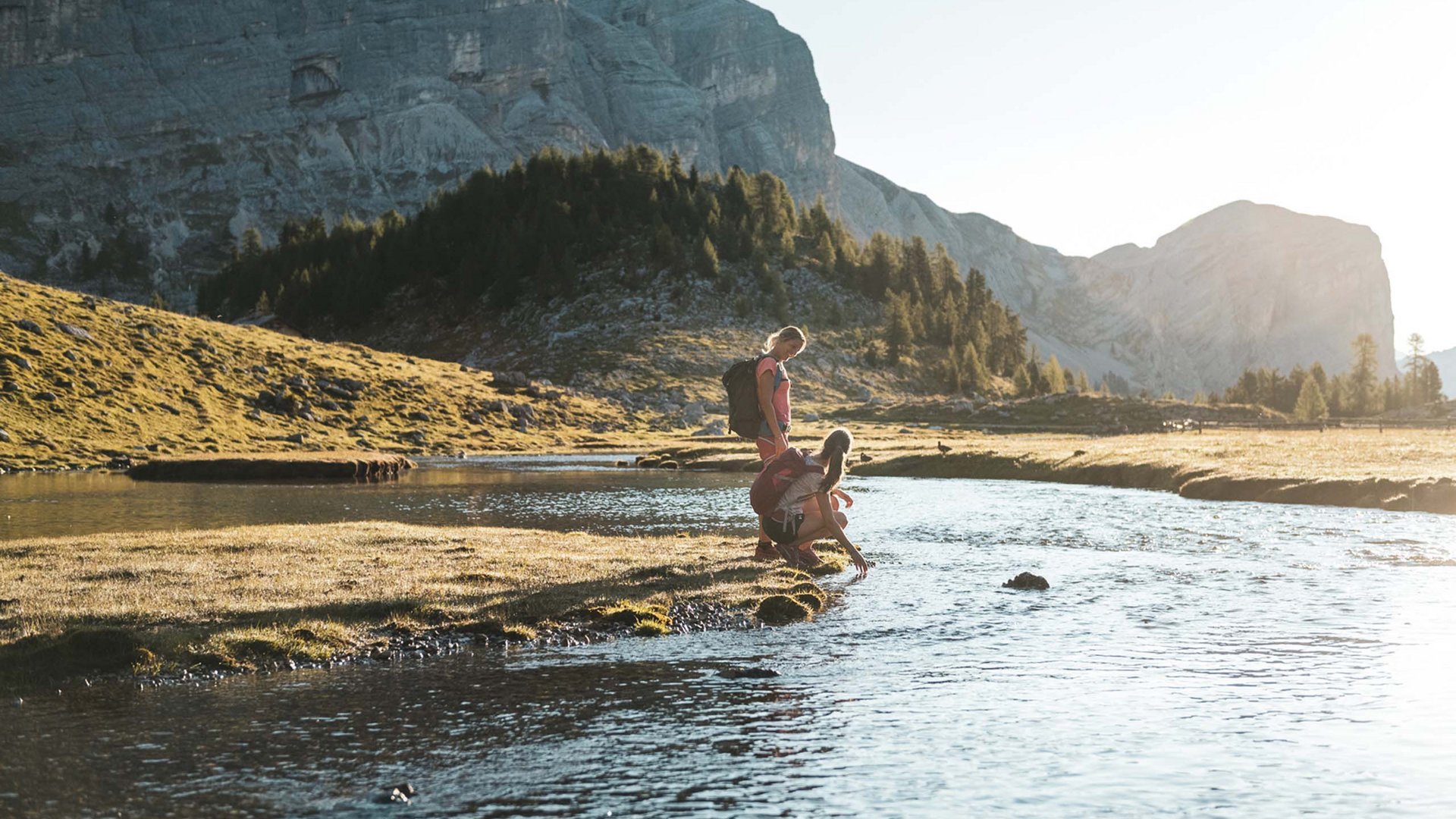 Dolomiten: Motorradtouren, Wanderungen und mehr