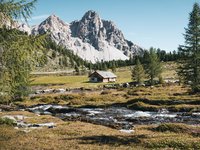 Sellaronda: E-Bike-Touren in den Dolomiten Sellaronda: E-Bike-Touren in den Dolomiten