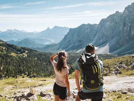 Dolomiten: Sehenswürdigkeiten im Sommer Dolomiten: Sehenswürdigkeiten im Sommer